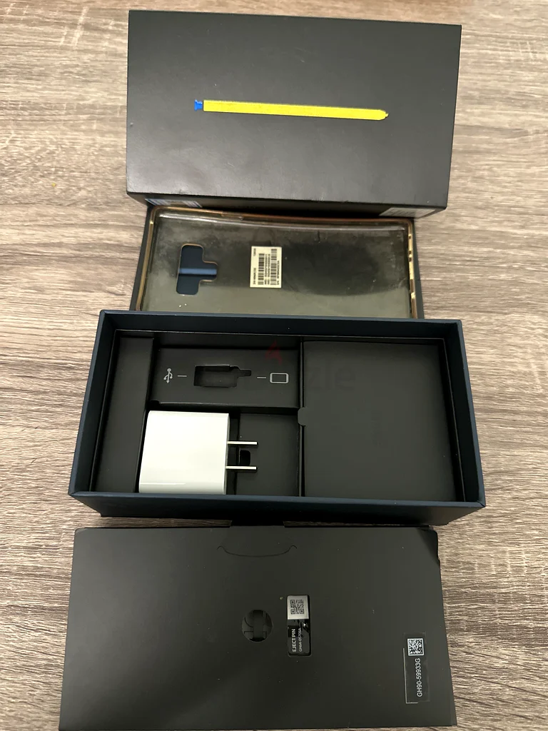 Samsung Galaxy Note 9 with Box and Accessories63215874969730112