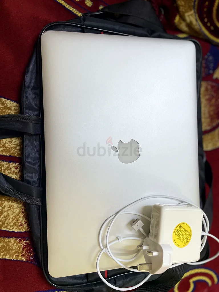 MacBook Pro 201563254995251329111