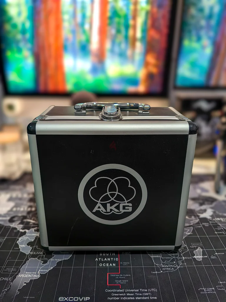 AKG p220 Professional Audio Case for Musicians632001606480661122