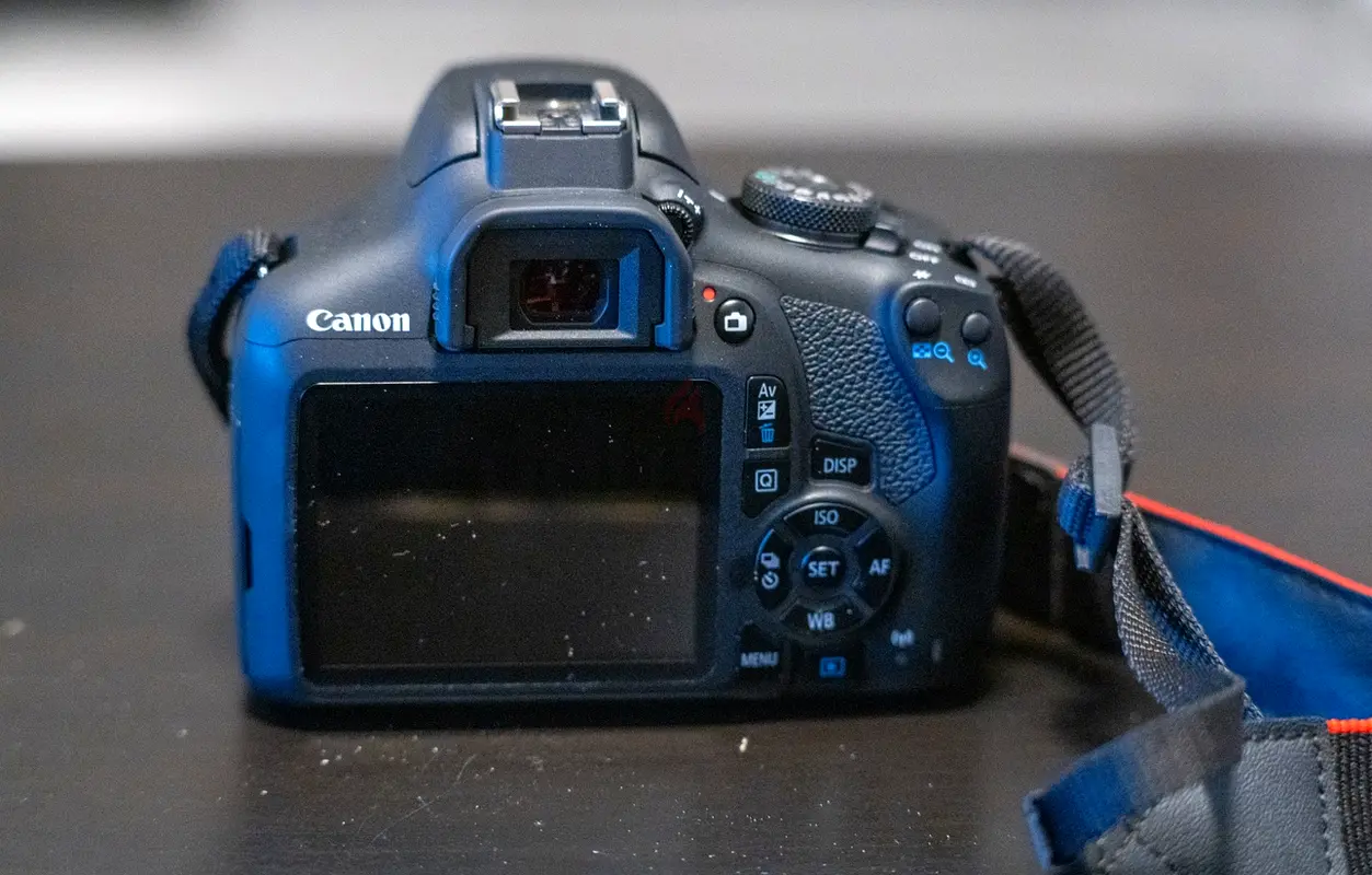 Canon EOS 2000D DSLR Camera Bundle with Accessories -63234132663681112