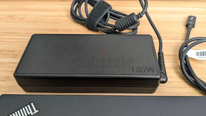 Lenovo docking station - Thunderbolt 463256596888963113