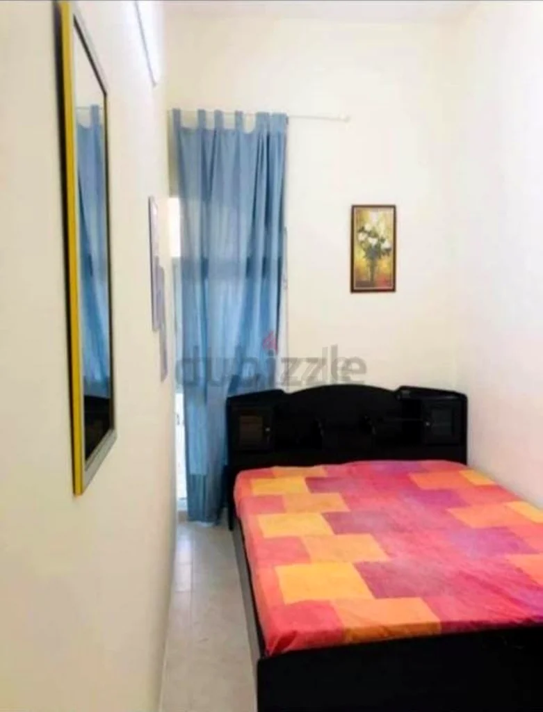 FULLY CLOSED PARTITION AVAILABLE IN DISCOVERY GARDENS64048914719874112