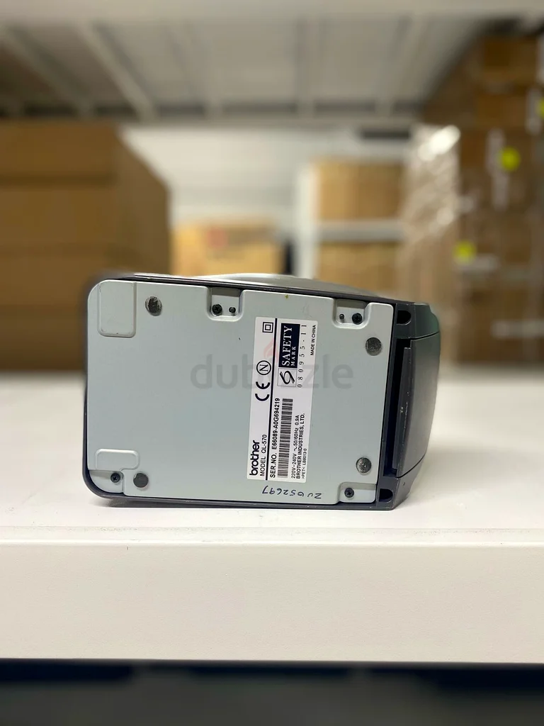 Brother QL-570 Label Printer | 300 x 600 dpi Resolution | Built-in Cutter63165239374978114