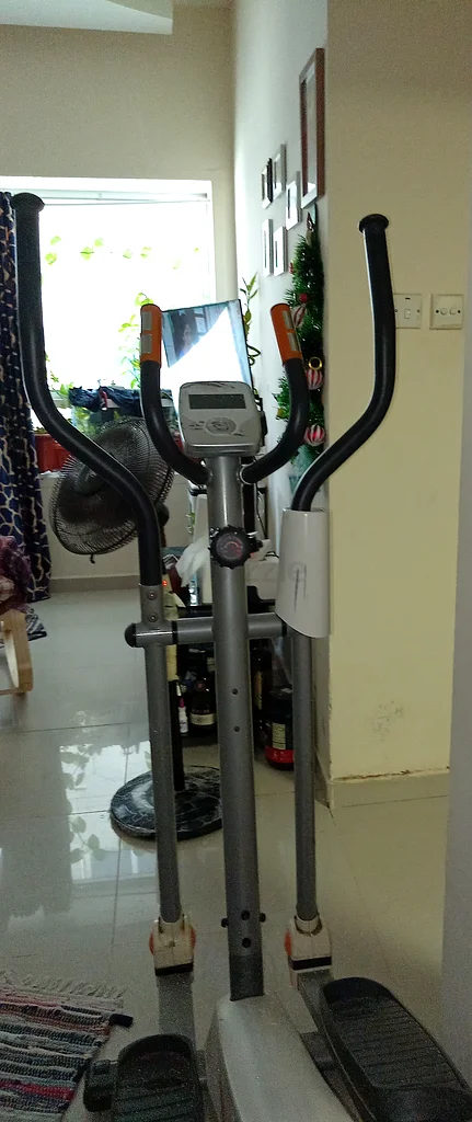 Get Fit with this Excellent Elliptical Trainer!63242169223938112