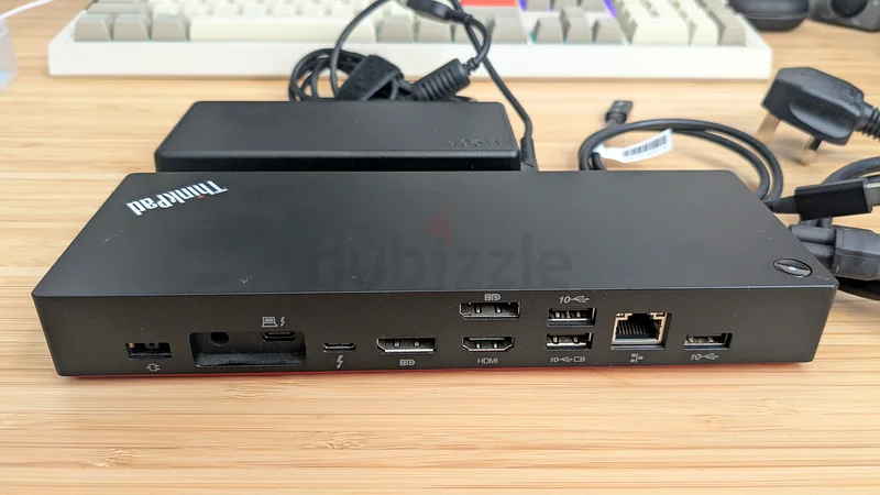 Lenovo docking station - Thunderbolt 463256596888963112