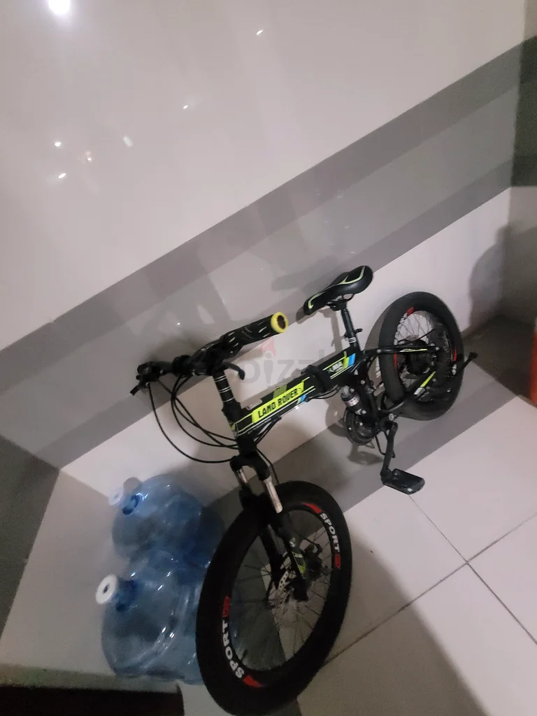 A bike for sale in a good condition63246244798467110