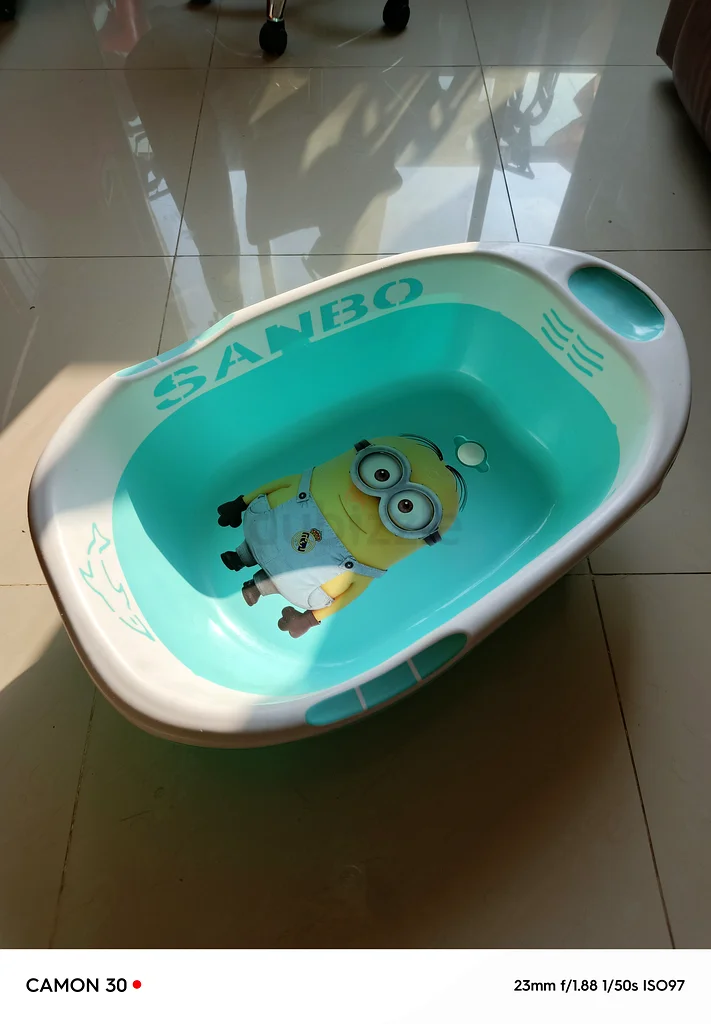 Comfortable Baby Bouncer with Adorable Bear Design and bathtub63207889057283113
