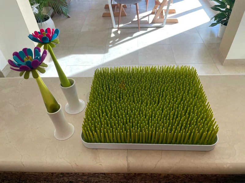 MUST GO - DM YOUR OFFER - Boon Lawn Drying Rack + Boon Silicone Bottle Brushes63204864082306110