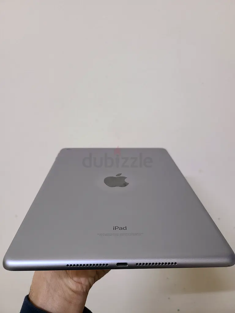 iPad 6th Gen - 128 GB in Excellent Condition63214896748033115