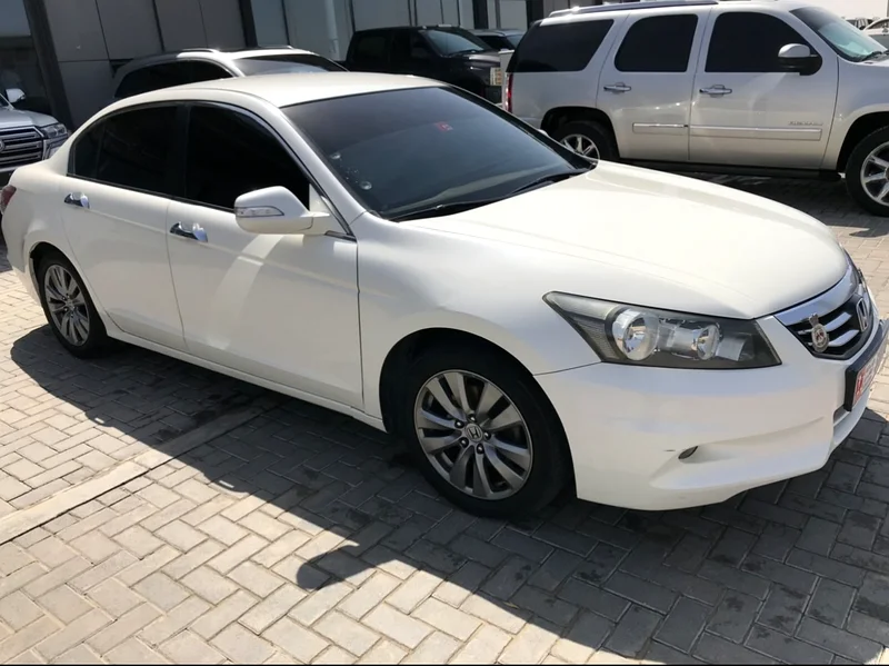 Honda Accord 2011 V4 Gulf specification, agency paint, very clean63154618253953112