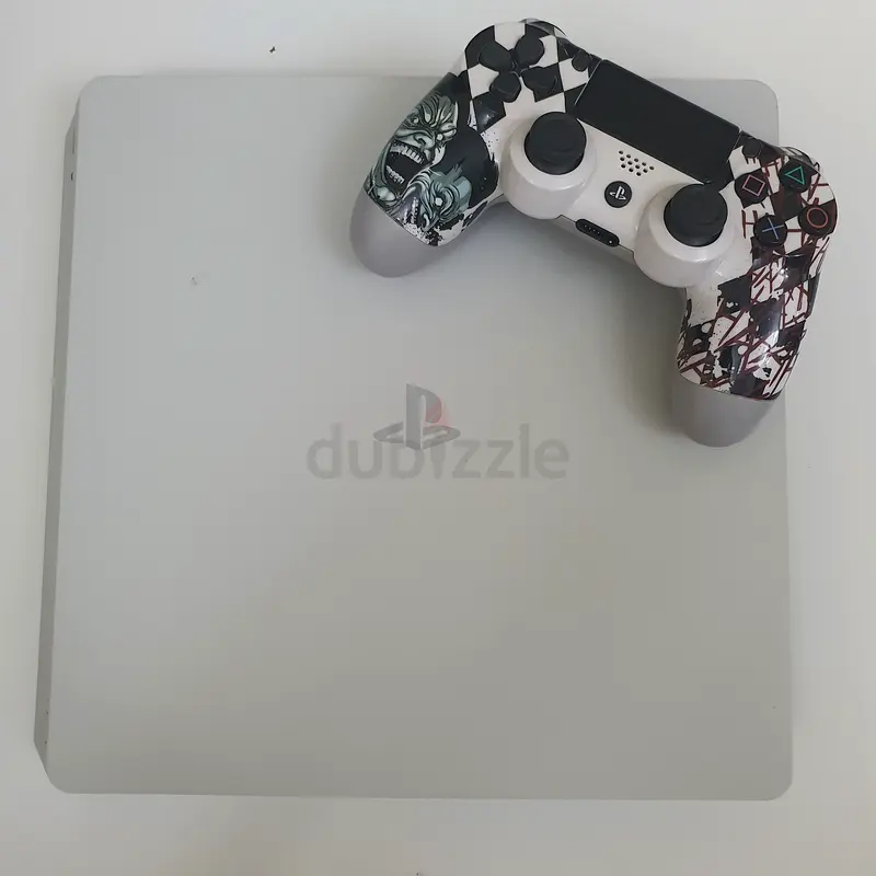 JailBreaked PS4 Slim