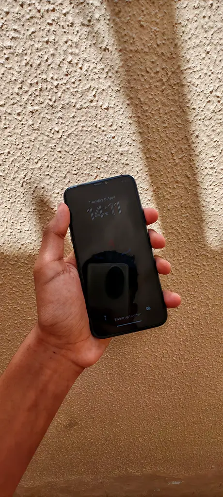 آيفون X - 256 جيجابايت