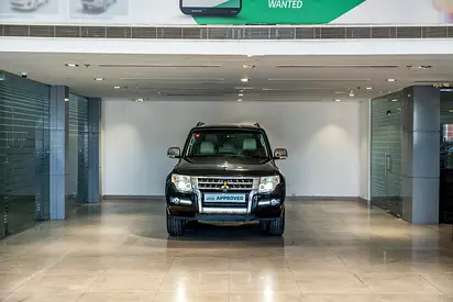 MITSUBISHI PAJERO 2020