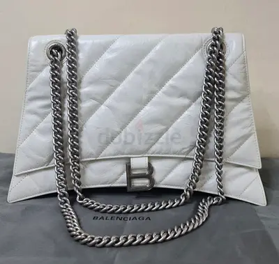 BALENCIAGA  Crush Medium bag. Calfskin leather.