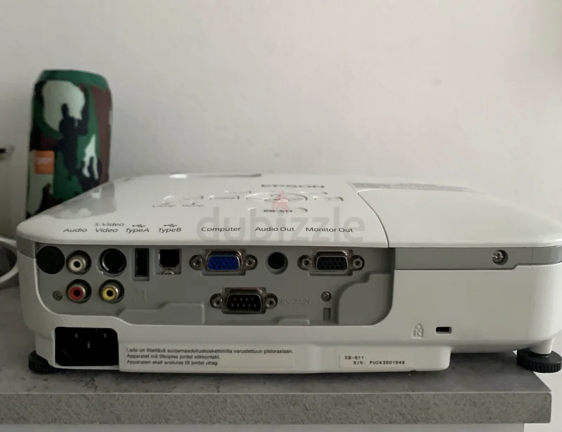 EPSON EB—S11 Projector63263519317633112