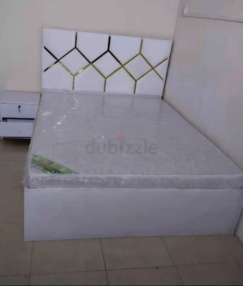 Modern and Stylish Bed with Storage for Sale628638258208031116