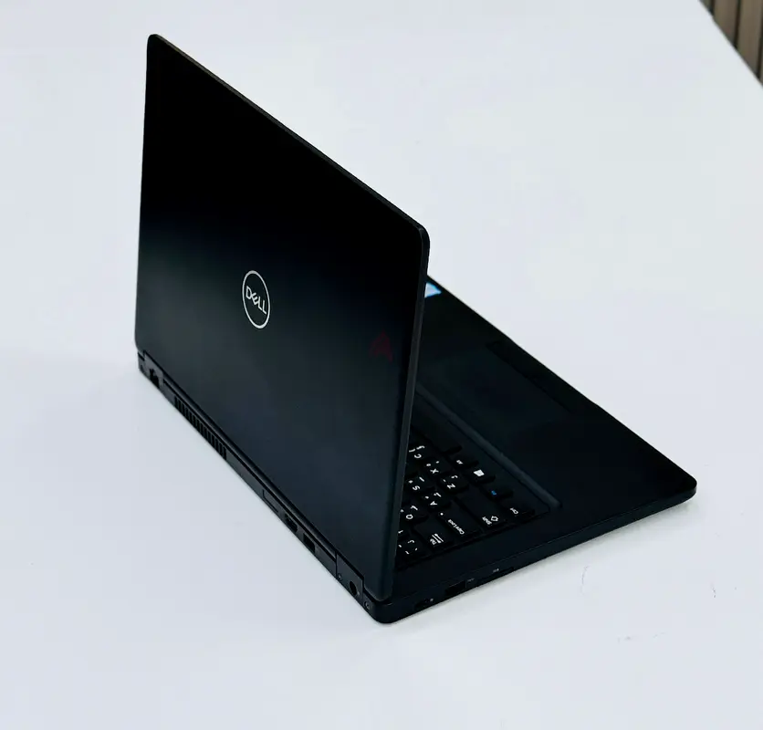 Laptop63255528317187111