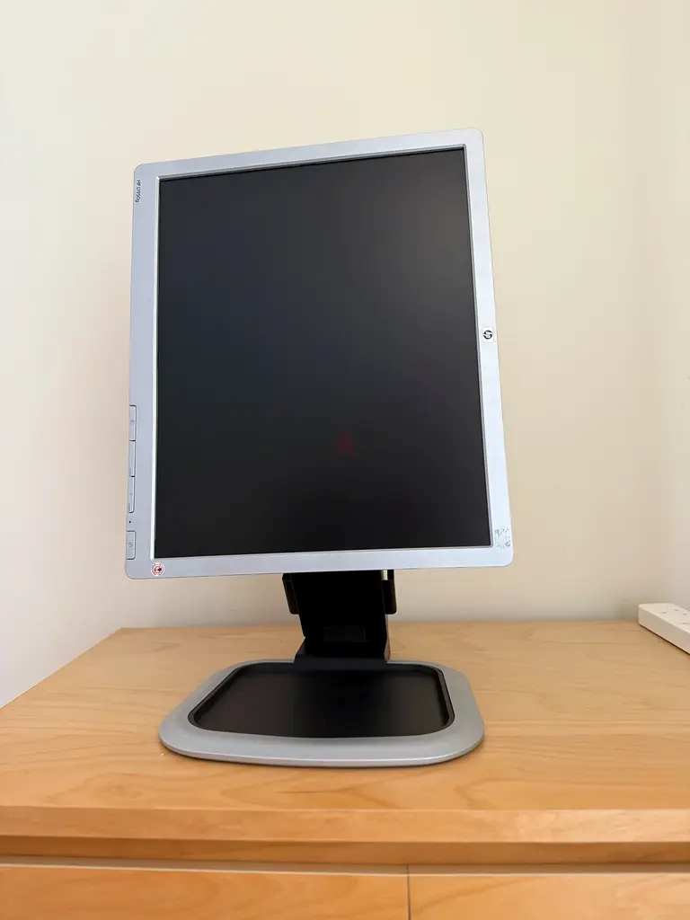 Monitor63256067680770116