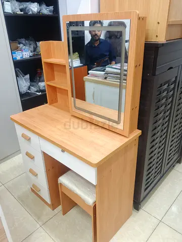 Dressing Table with Mirror inside LED