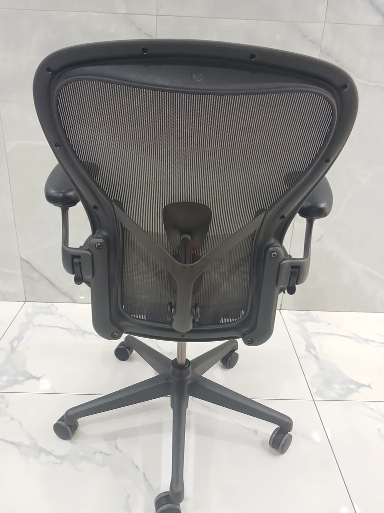Selling For Herman Miller Aeron Remastered Chair Size C Fully Loaded Available63179388304257111