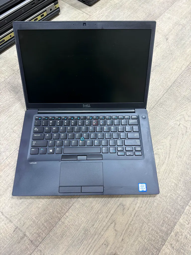 Laptop63255528311041110