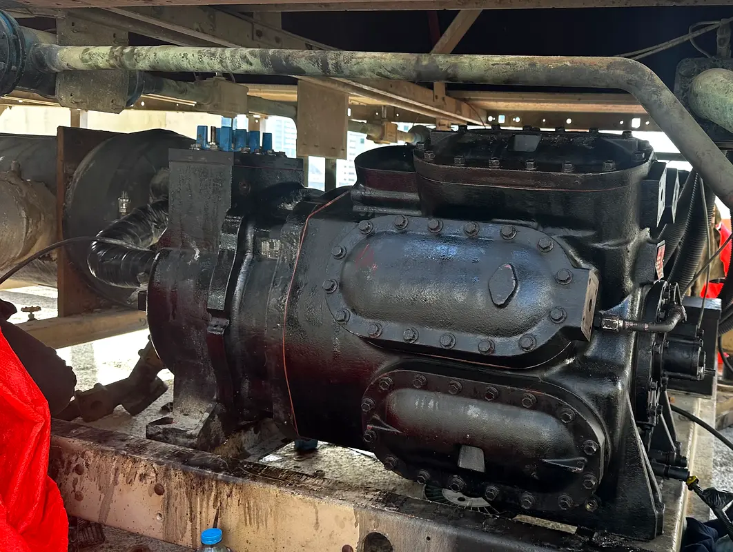 Used compressor63258137462530112