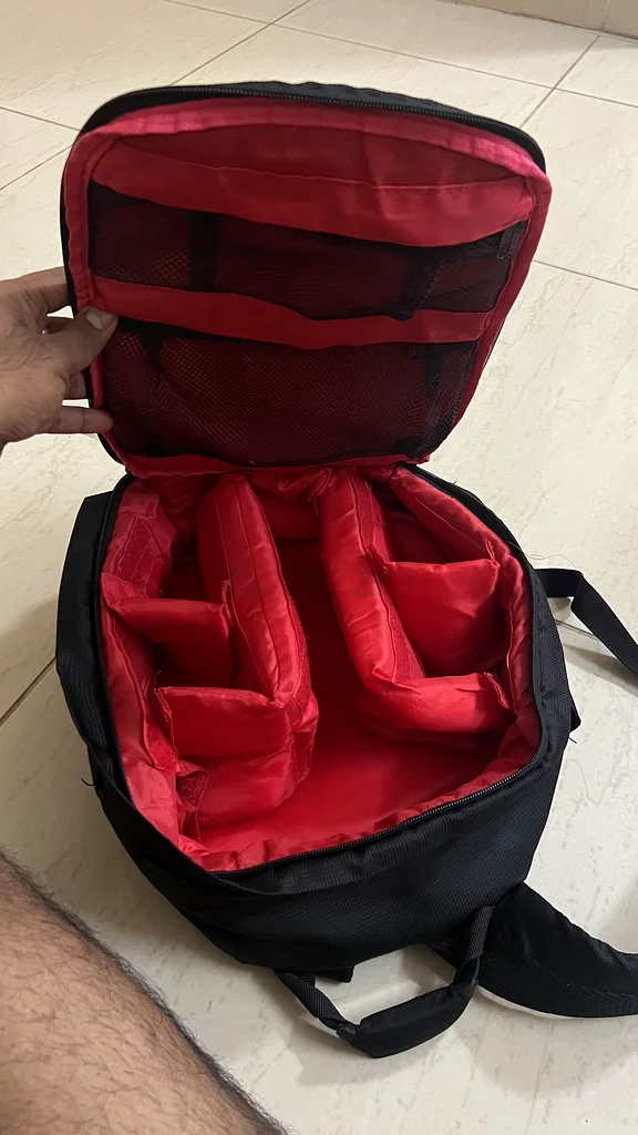 حقيبة كاميرا سوداء أنيقة وعصرية للبيع!63239605546883114