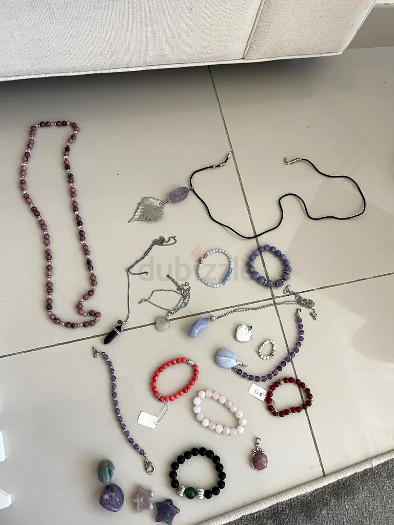 مجموعة ضخمة من الأحجار الكريمة63173860072963111