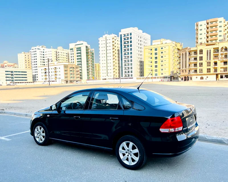 A Very Clean And Beautiful VOLKSWAGEN POLO 2013 BLACK GCC 1.6L WELL MAINTAINED REF. 068263152752988162113