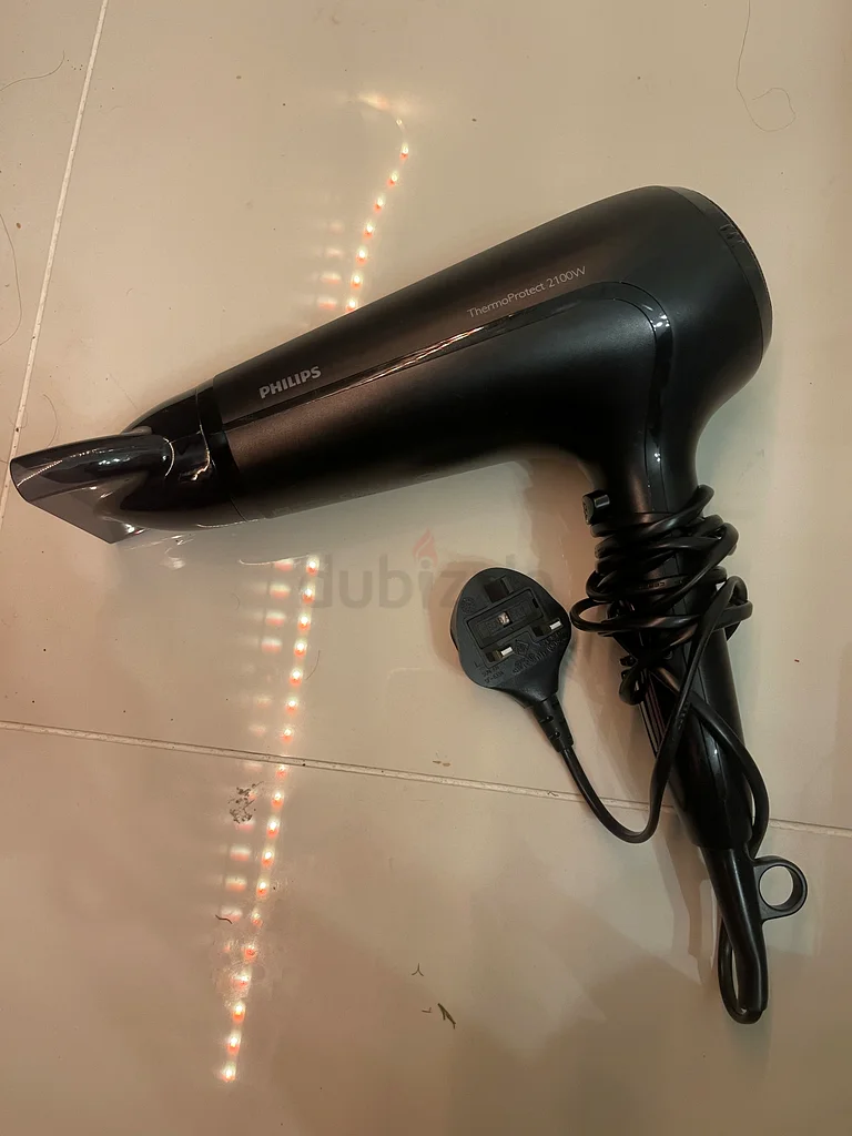Compact and Powerful Hair Dryer for Effortless Styling63243682777218113
