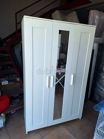 3 door wardrobe