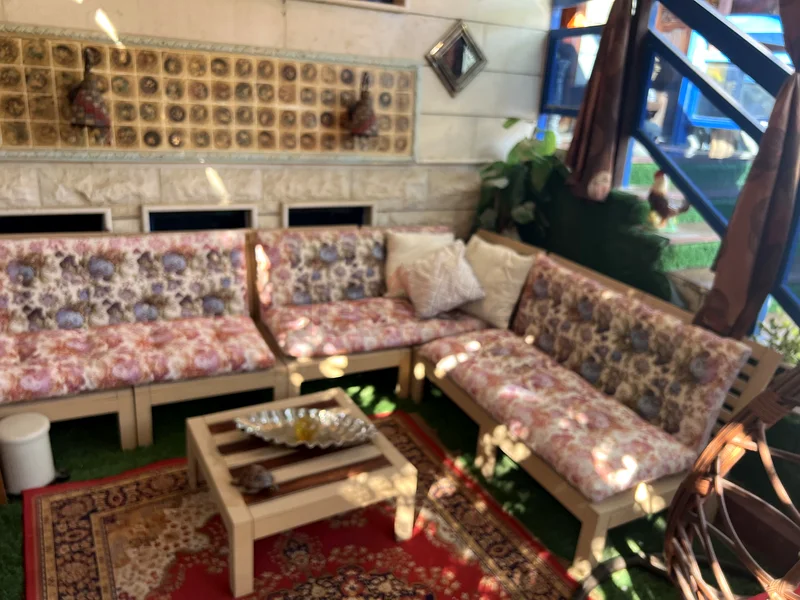 أريكة حديقة بحالة جيدة63218314480514113