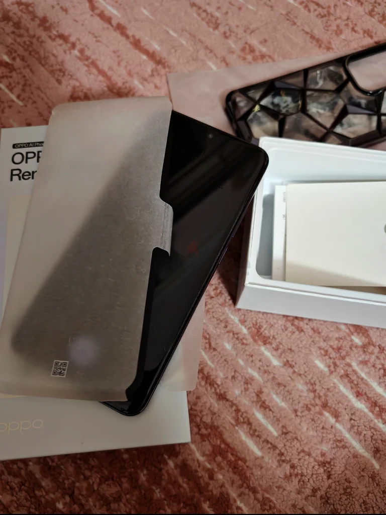OPPO Reno7 Pro 5G - Stunning Performance Awaits!63214419590914112