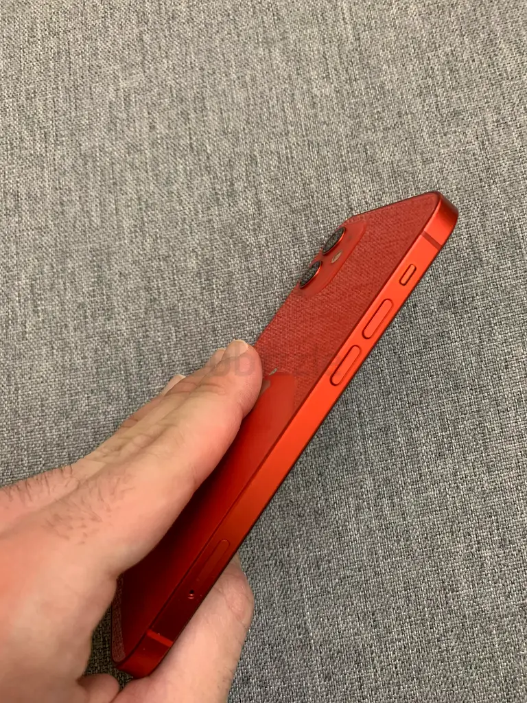 iPhone 12 Red63213937814017115