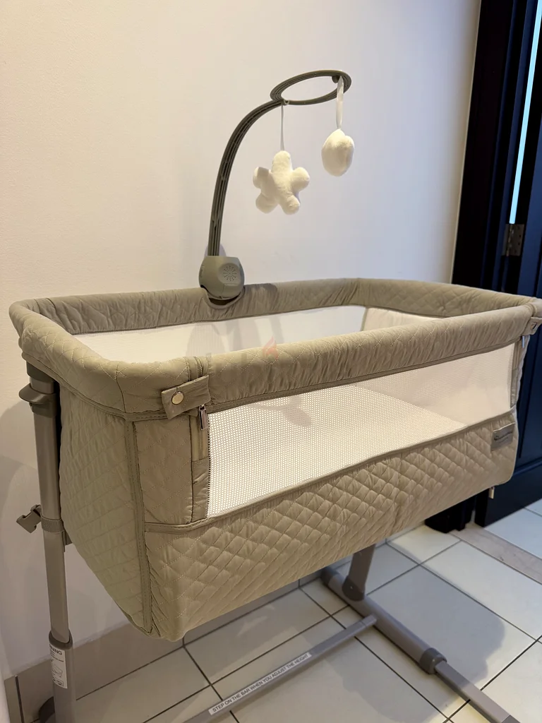 Baby Crib62865809833218114