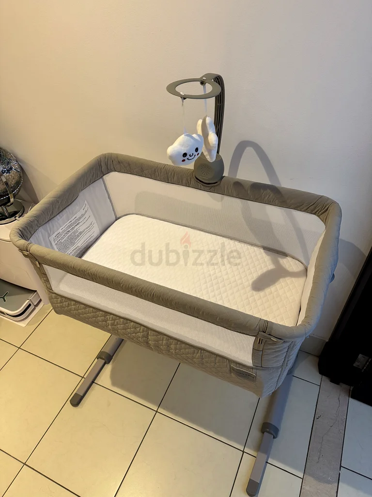Baby Crib62865809833218111