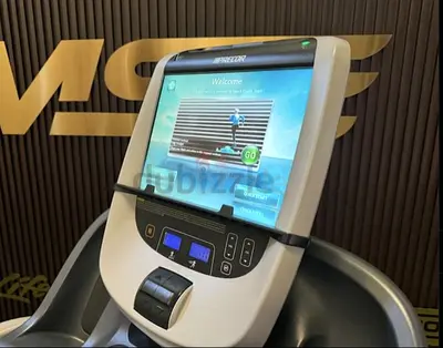 PRECOR CROSSTRAINER P80 (Touchscreen)