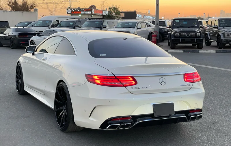 2015  -  S63 AMG COUPE  -  RED INTERIOR  -  ORIGINAL CONDITION  -  LOW MILEAGE62932674399746114