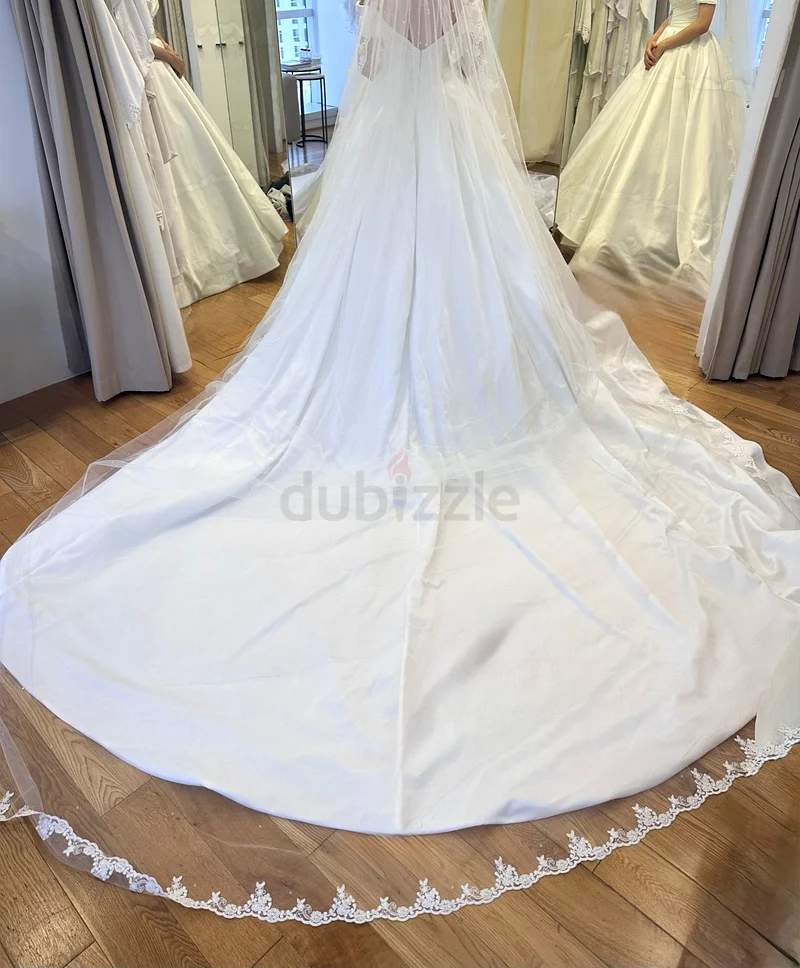 Dovita Off-Shoulder Satin Wedding Dress63239080777858112