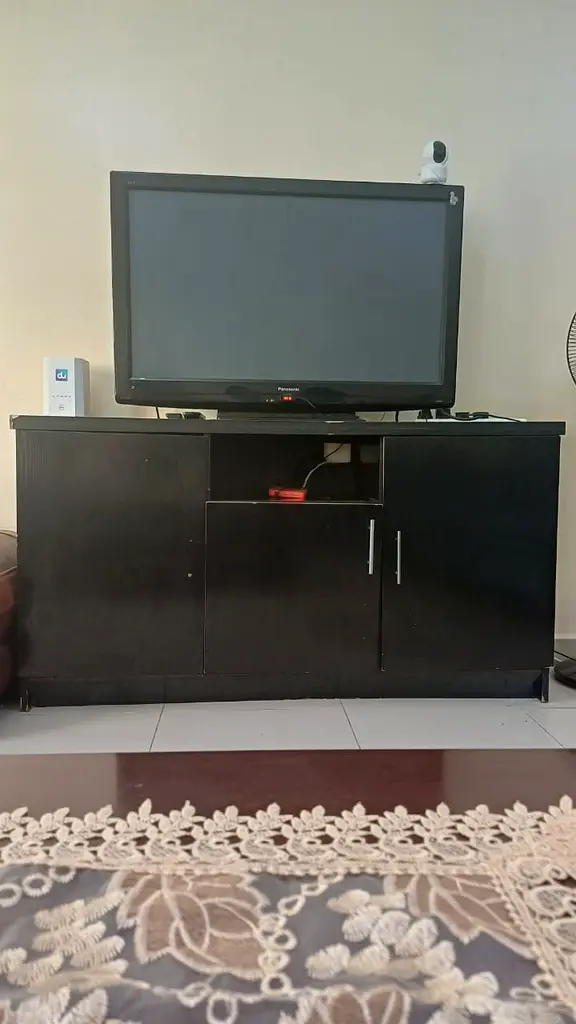 Plasma tv screen with degital receiver and multipurpose tv table