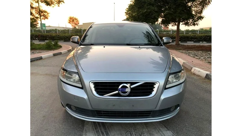 VOLVO S40 2012 IN EXELLENT CONDITION62932674814210111
