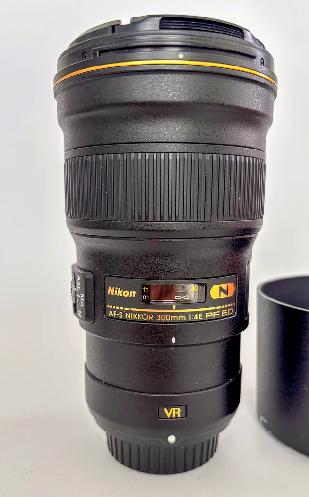 عدسة نيكون 300 مم f/4E PF VR AF-S للتصوير عن بعد63233640833922114