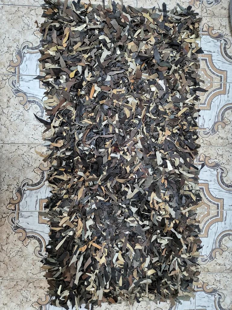 سجادة جلد بتصميم مميز632213480477461113