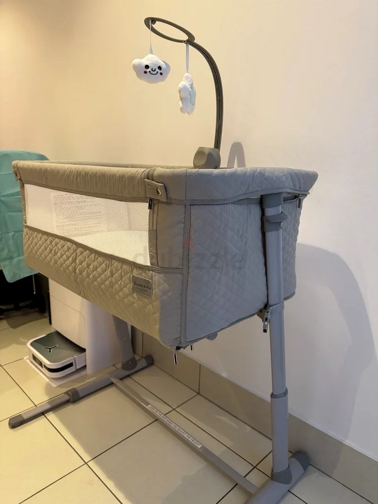 Baby Crib62865809833218112