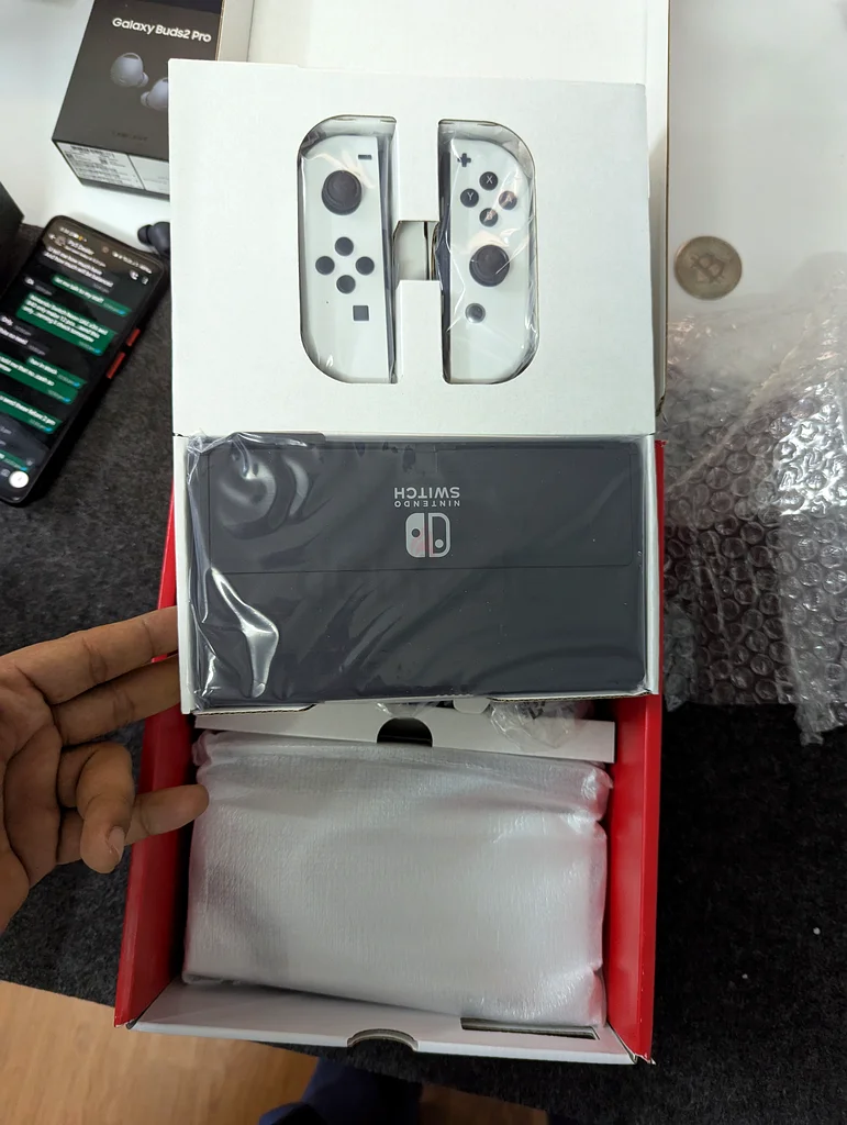 Nintendo switch white63228829722625111