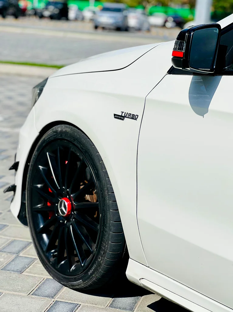 MERCEDES-BENZ A45 AMG 4MATIC GCC SPECS بحالة ممتازة 201462932674871682113