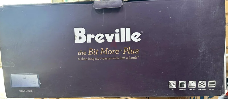 BREVILLE - The Bit More® Plus 4-Slice Toaster63252941662467112