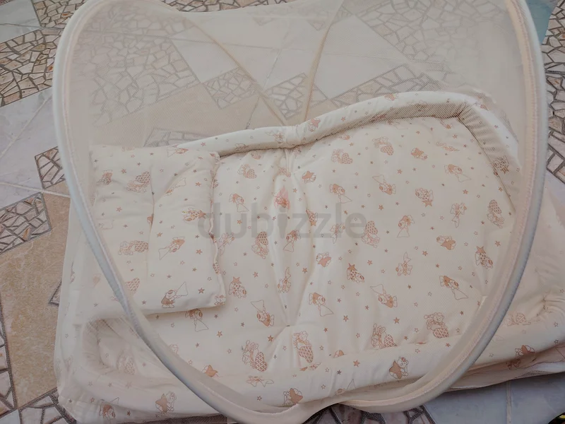 Baby bed with mosquito net63204273196418113