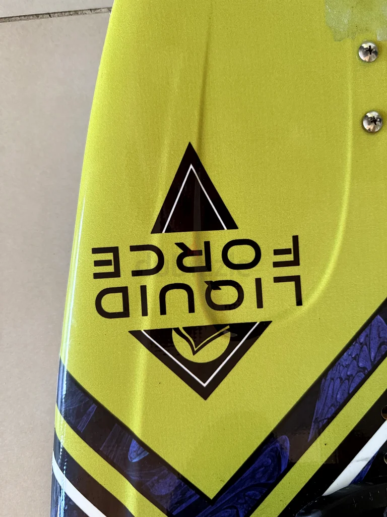 Liquid Force Wakeboard: Binding size UK 9-11 - 130.3x41.cm63244214603905114