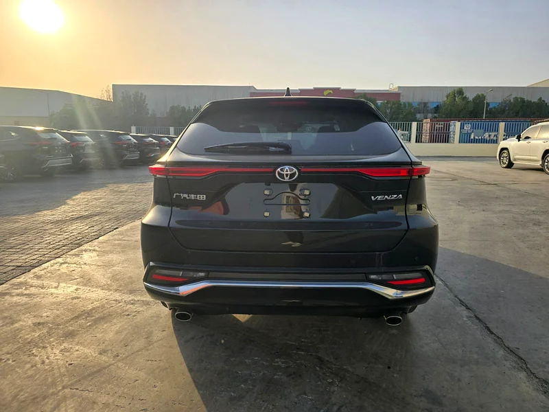 تويوتا فينزا 2.0 ناقل حركة متغير باستمرار 2WD إصدار بريميوم 202463147207395330114